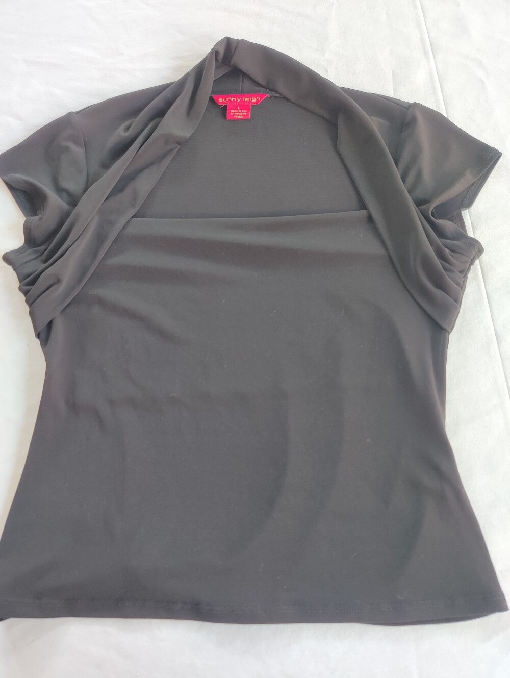 Sunny Leigh Black Short Sleeve Draped Neck Blause L